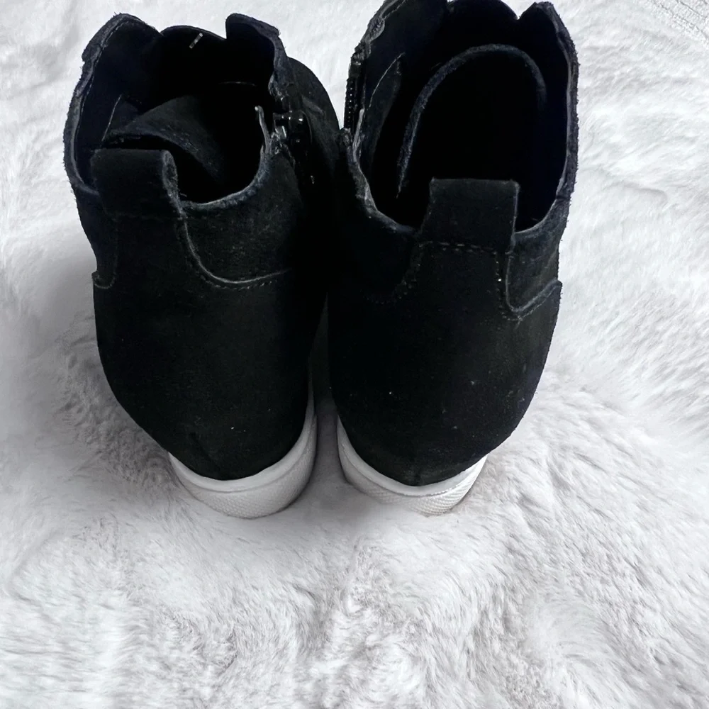 chic dark